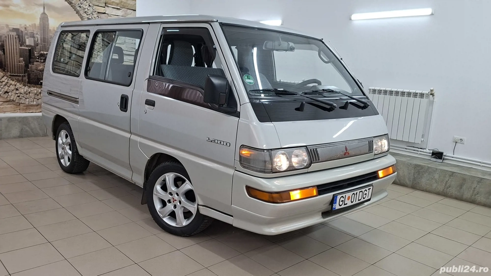 Minibus oldtimer Mitsubishi L300 - 8+1 locuri, 2.0 benzina, intretinut - Galati
