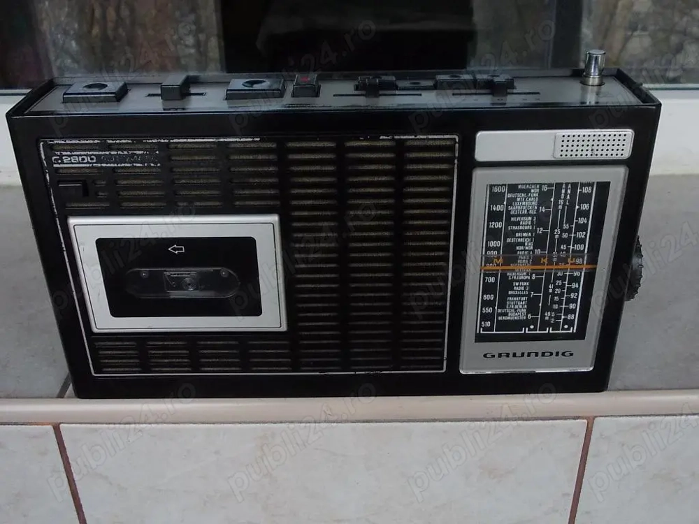 Radio casetofon GRUNDIG C 2800 Automatic mono,vintage 1976 Germany