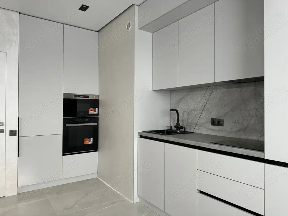 Garsoniera in zona Universitate