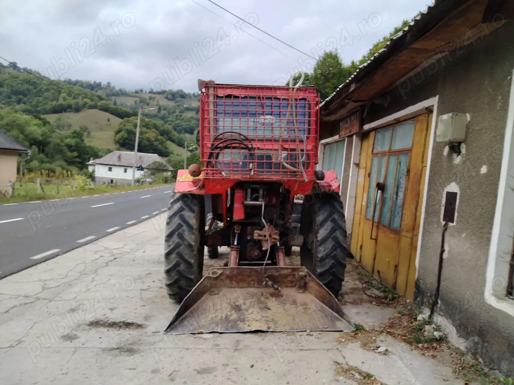Tractor UTB 651