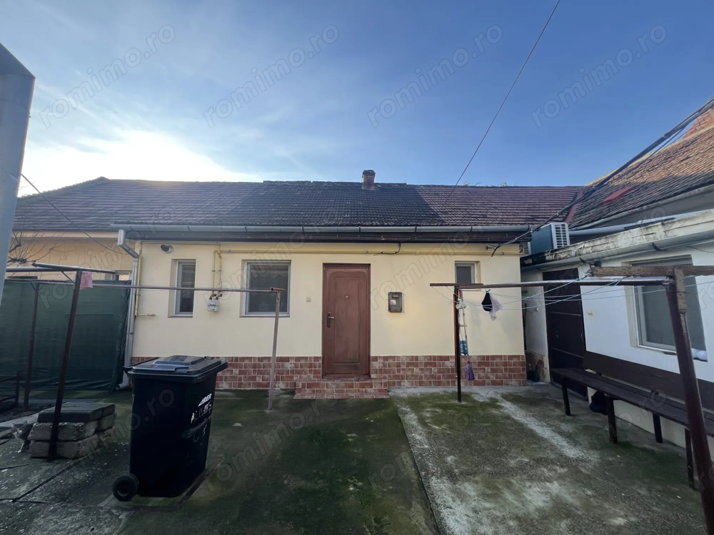 Apartament 2 camere la curte comună | zona Odobescu