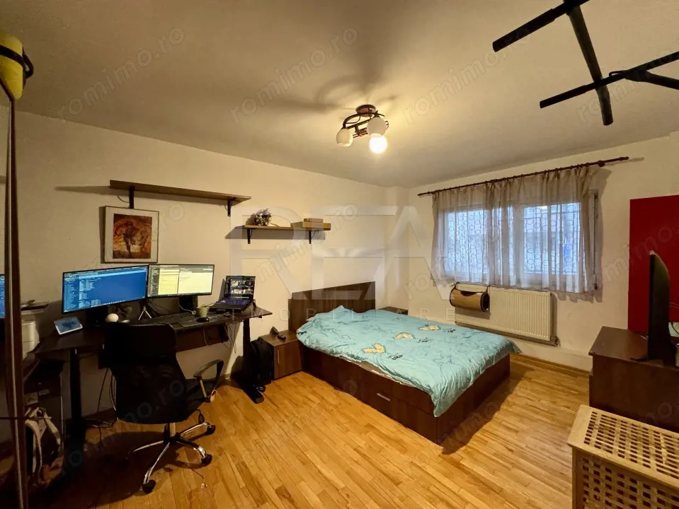 3 camere la intrarea in Parcul Circului, bloc anvelopat