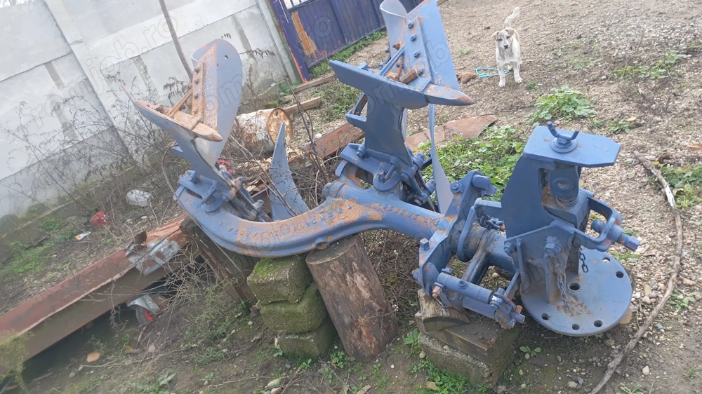 Plug reversibil 2 brazde hidraulic