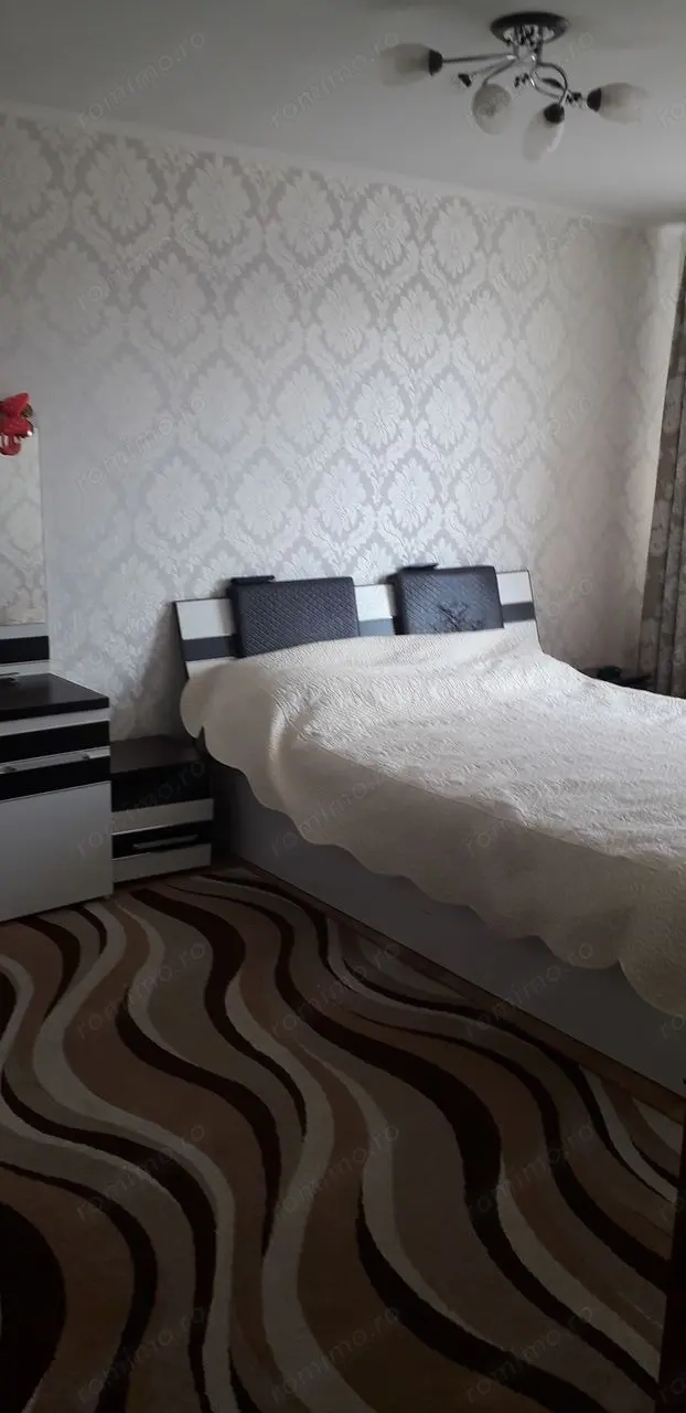 De inchiriat garsoniera in zona Bucovina