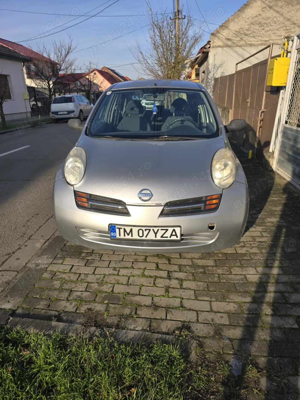 Nissan MICRA 2004