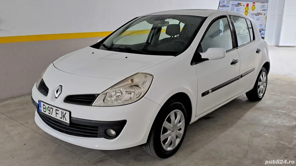 Renault clio hatchback 5 usi Motorizare 1.5 dci  ofer certificat fiscal 