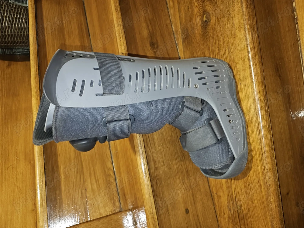 Orteza piciorul drept 