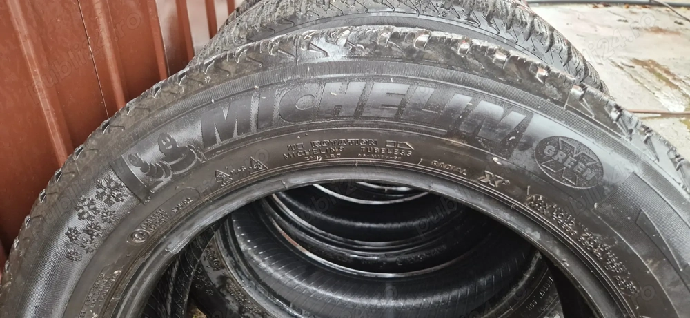 Vând anvelope iarnă Michelin