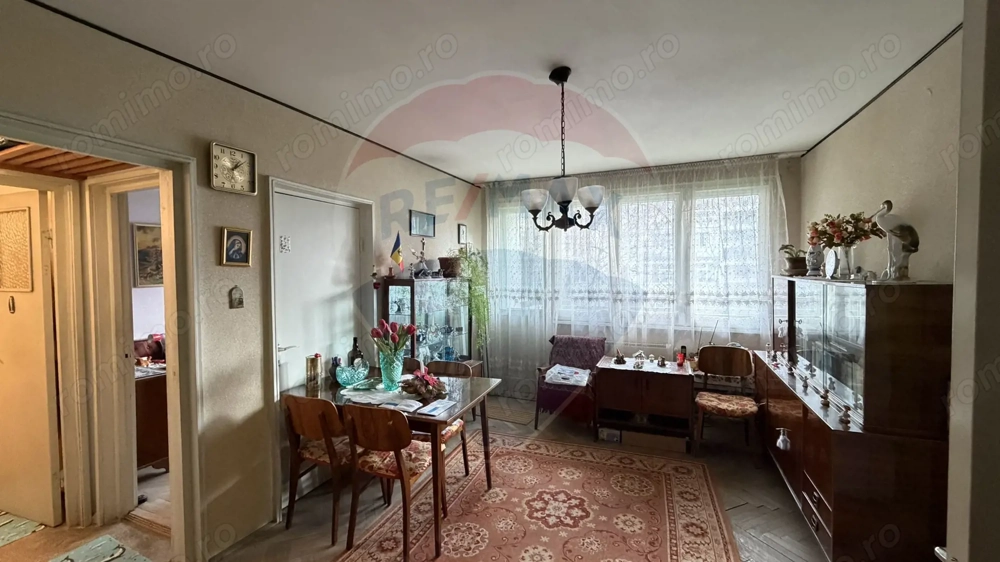 Apartament cu 2 camere de vânzare în zona Mazepa 1 - Galati
