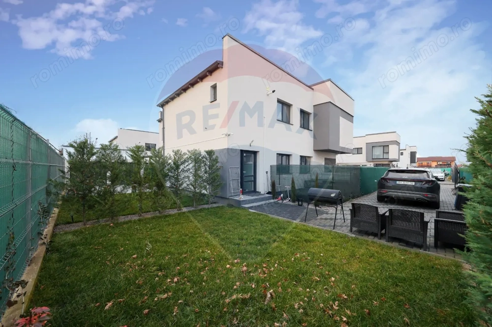 Apartament nou mobilat utilat 3 camere + curte