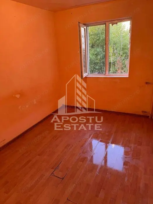 Garsoniera, etaj intermediar, 13 mp, zona Girocului