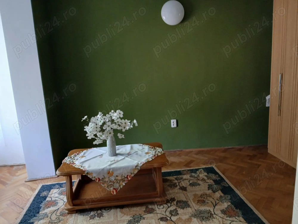 Vând  imobil  P+1, zona 14 Mai