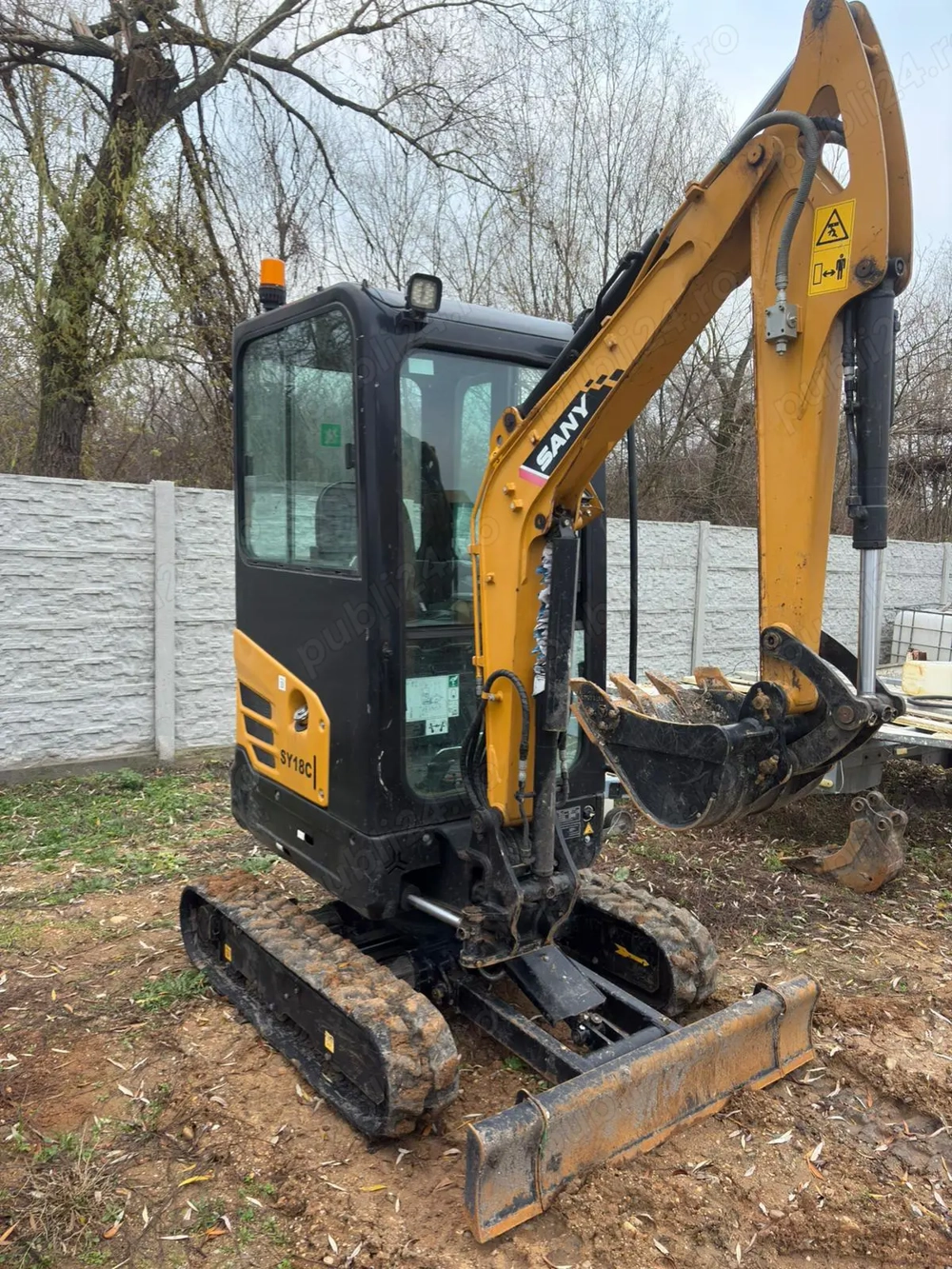 Miniexcavator sany
