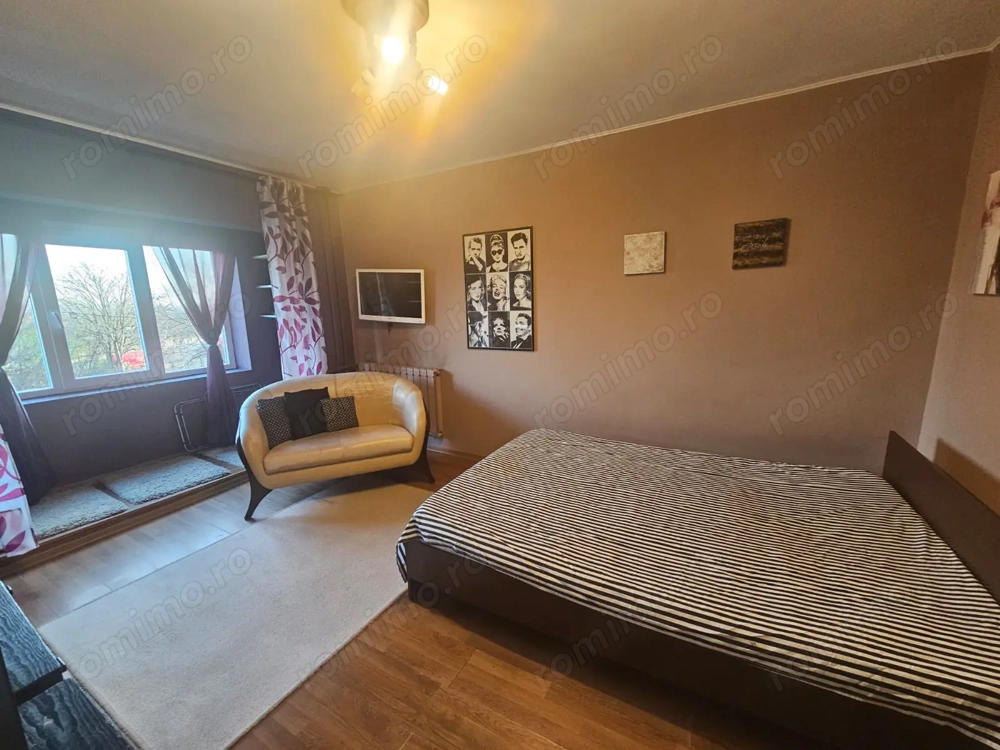 Apartament 1 camera zona Lunei - decomandat etaj 2 !!