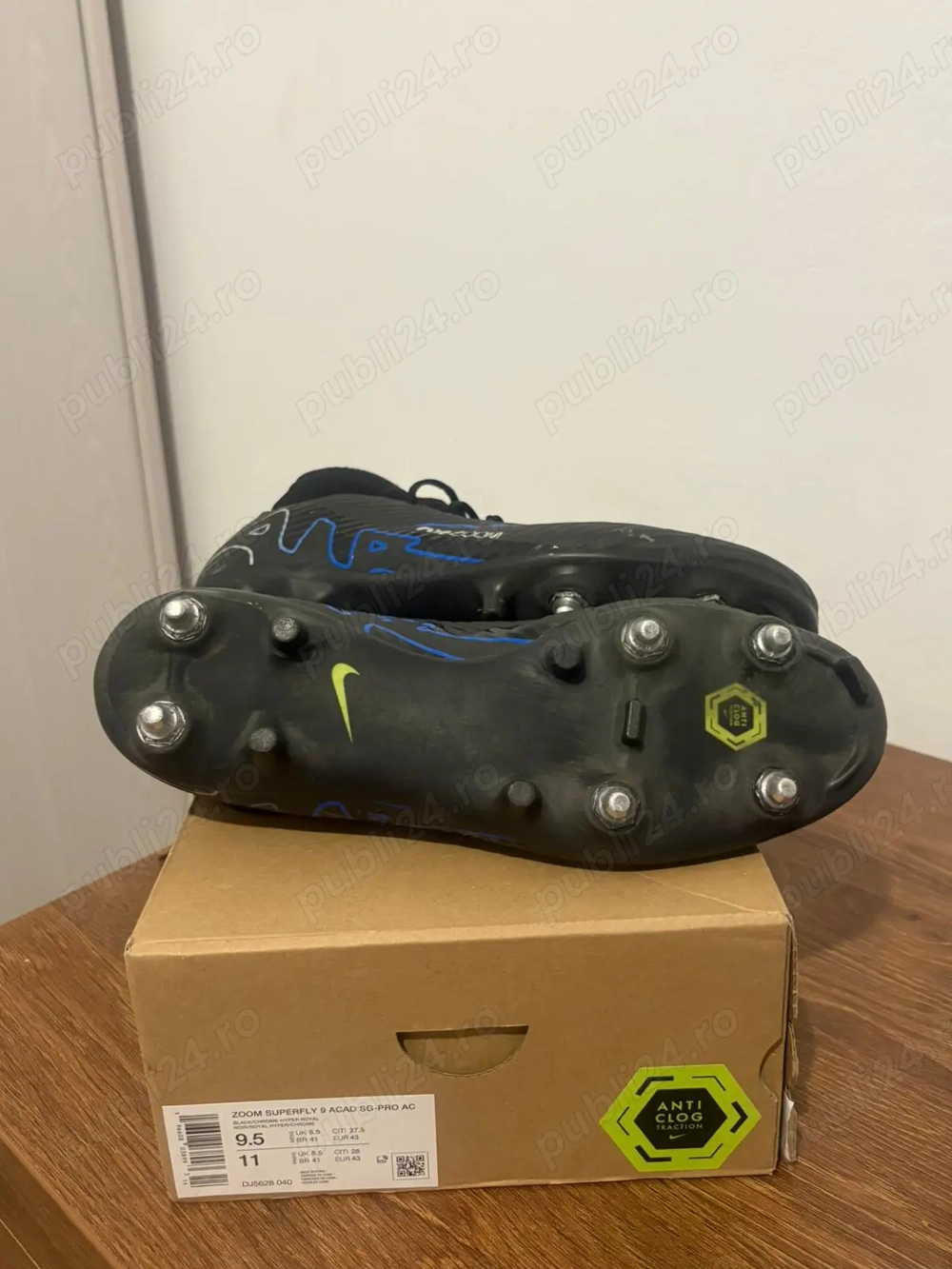 Ghete de fotbal de iarbă Nike