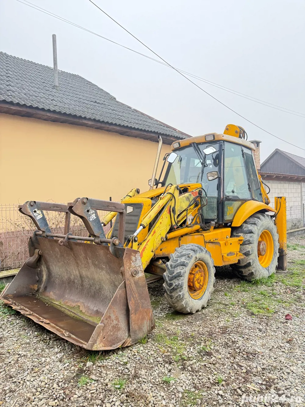 Buldoexcavator JCB 3CX, Dumper BENFORD 6t