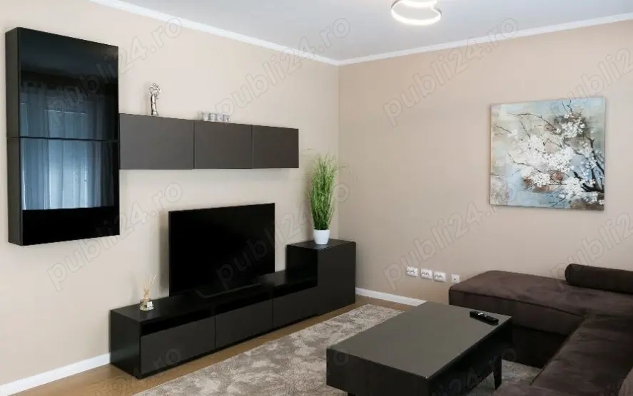 Chirie pe Calea Circumvalatiunii un apartament cu 2 camere decomandat