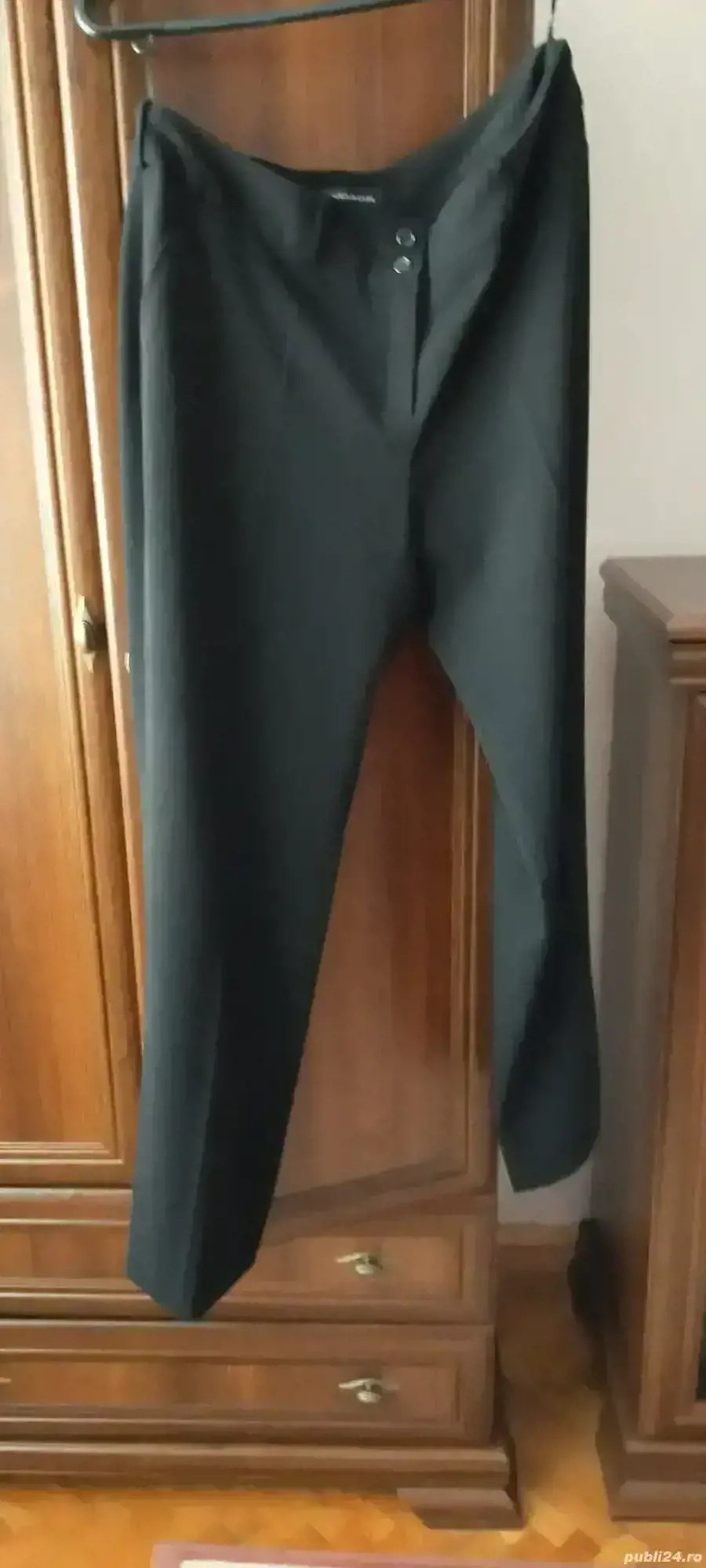 Pantaloni de stofa 