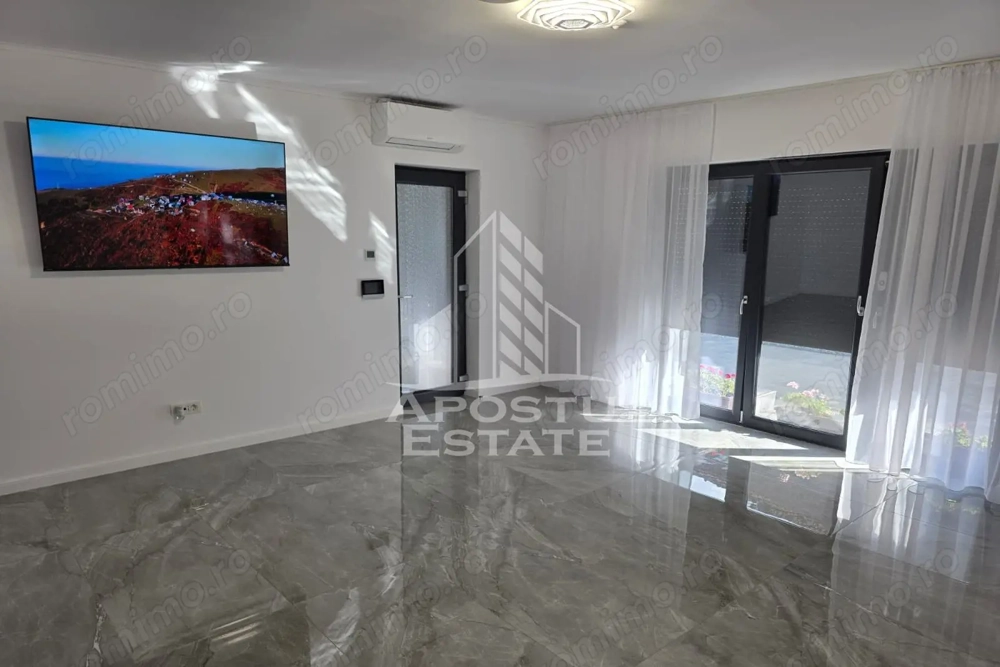 Casa pe parter, individuala de vanzare, 5 camere, 3 bai, Girocului