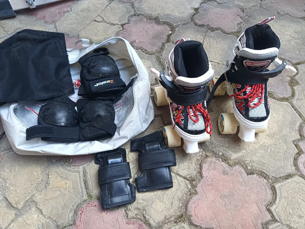 Role ajustabile pentru copii cu 4 roti si protectii