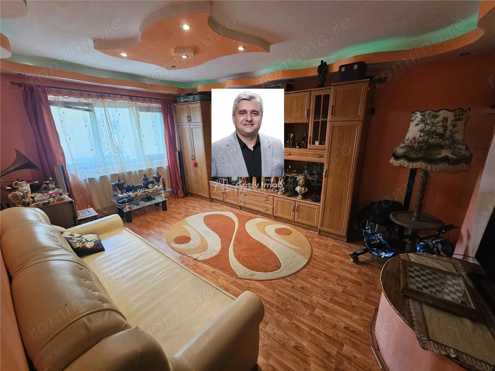 Resita, 3 Cam. Dec., Micro 4