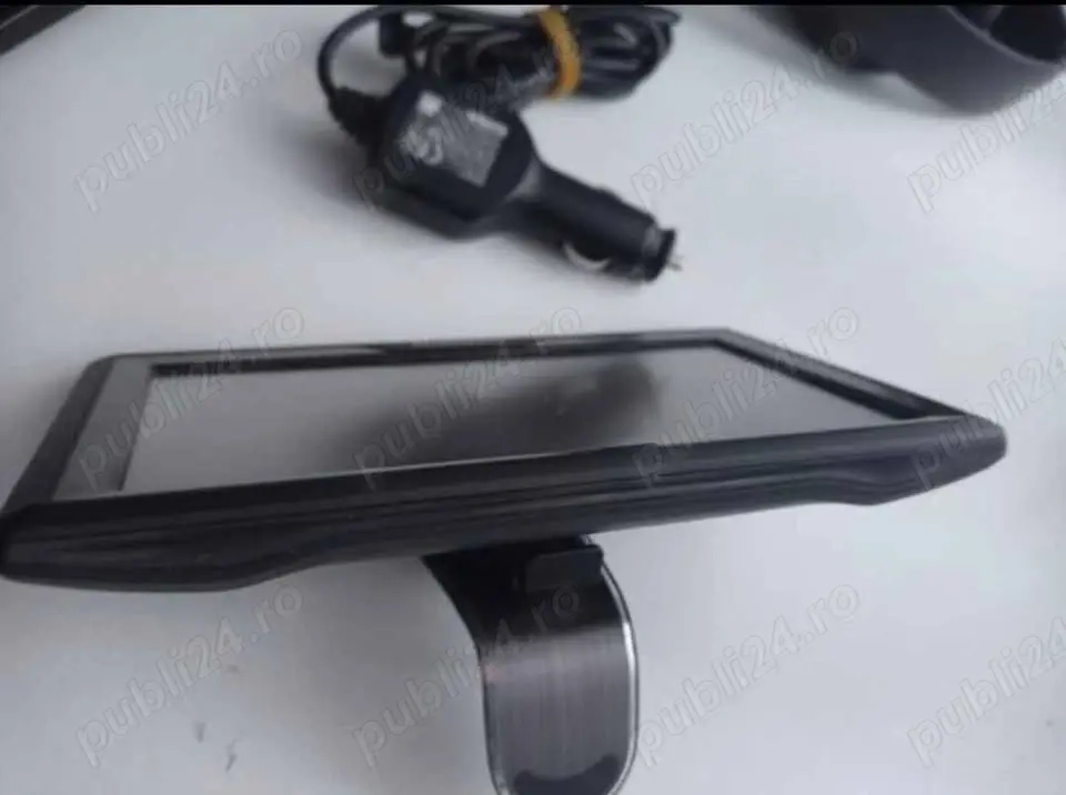 Navigatie defect pentru piese Garmin DriveSmart 60 Harti full Europa 2024