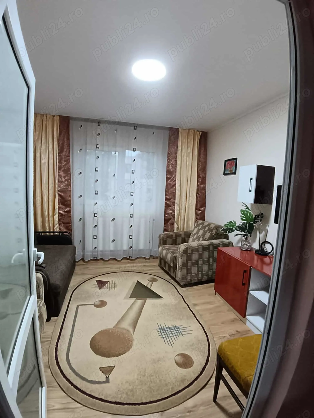 Vanzare apartament cu doua camere