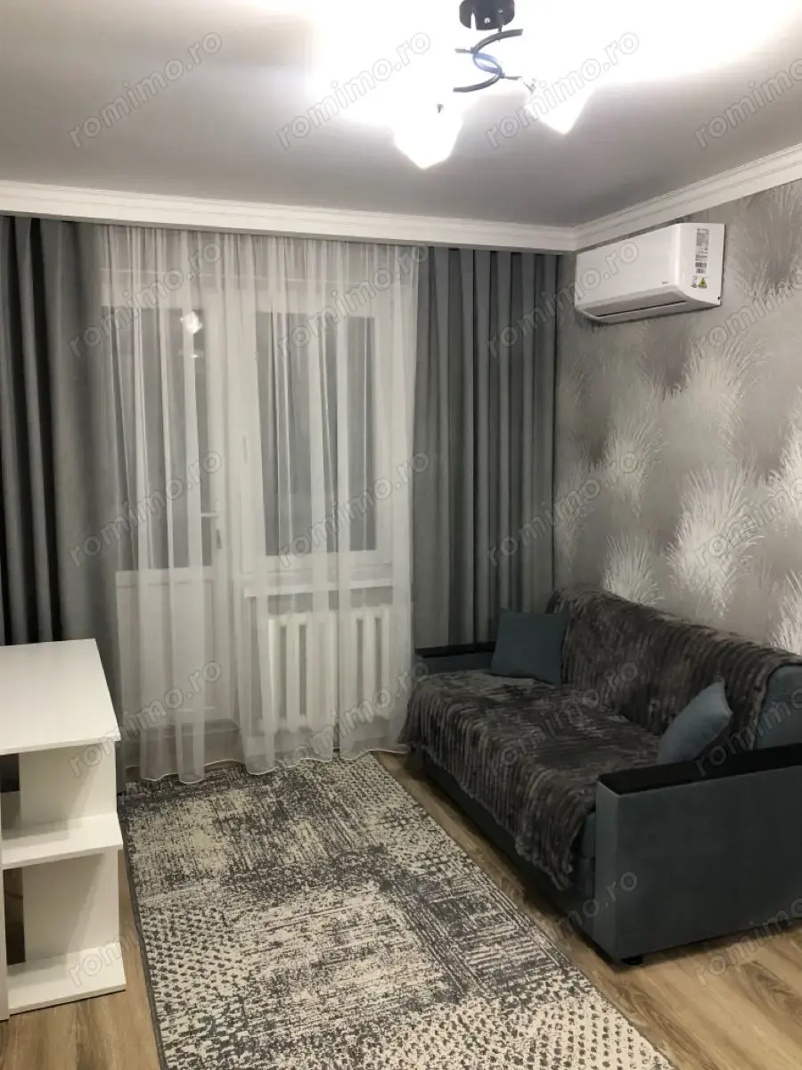 Apartament 3 camere în zona Eroii Revoluției 