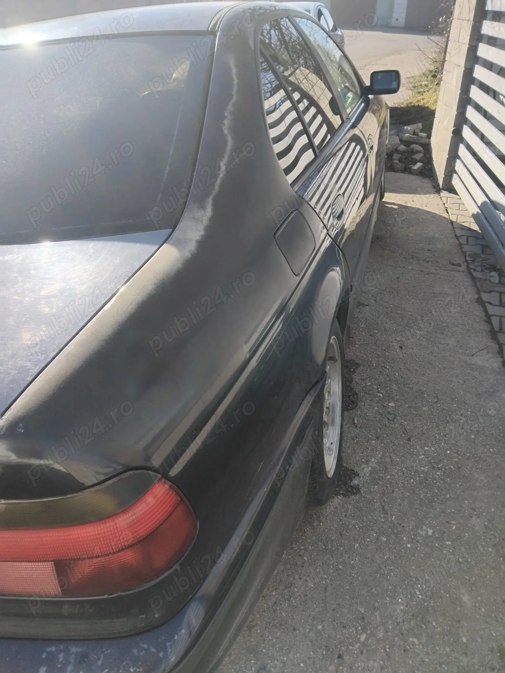 Vând  bmw 525 e39 automat