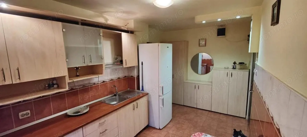 2 camere parter inalt, confort 1 zona Dambovita mobilat si utilat,boxa