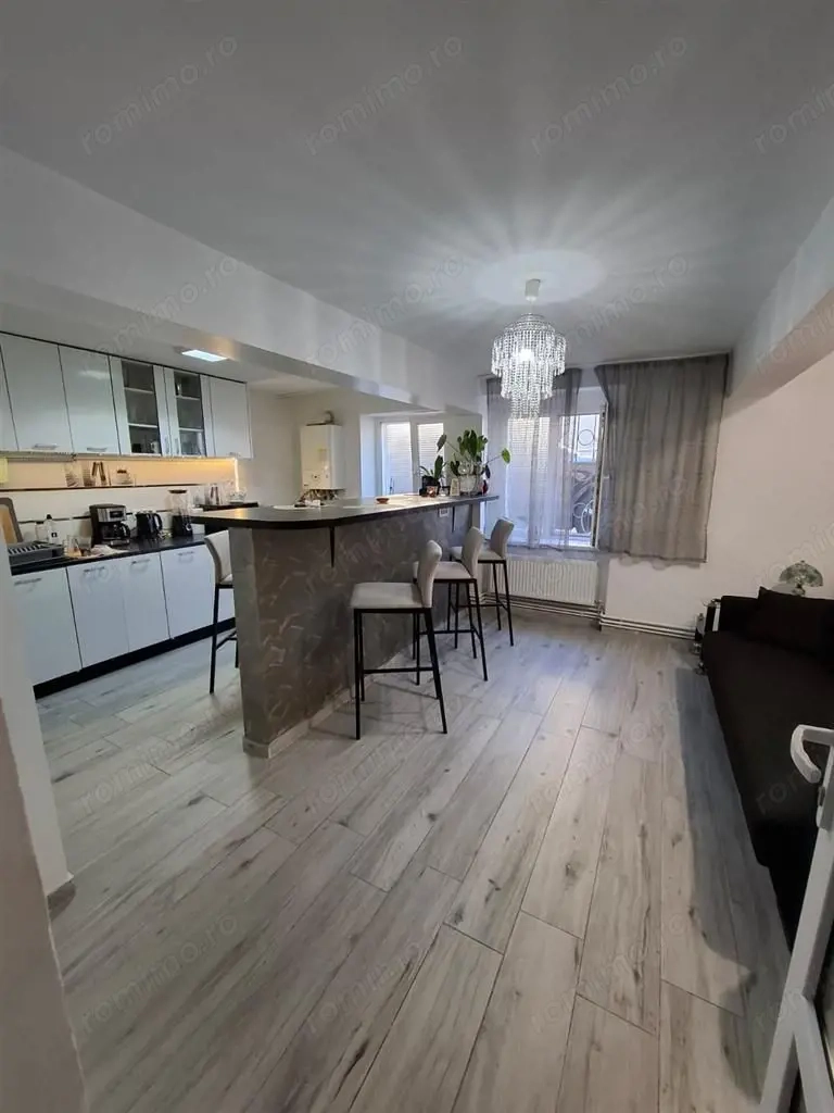 Balcescu 3 camere la casa