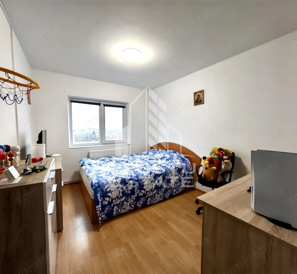 Apartament cu 3 camere, centrala proprie, zona Girocului, Timisoara