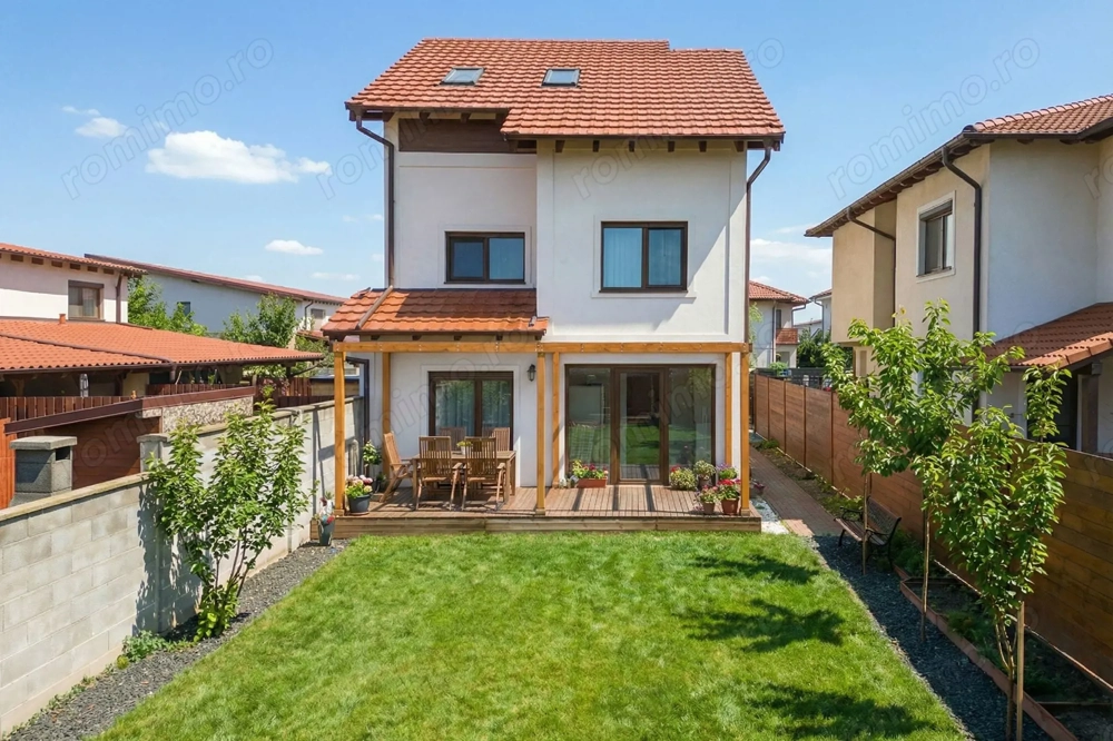 Casa individuala la pret de duplex langa padure | Comision 0%