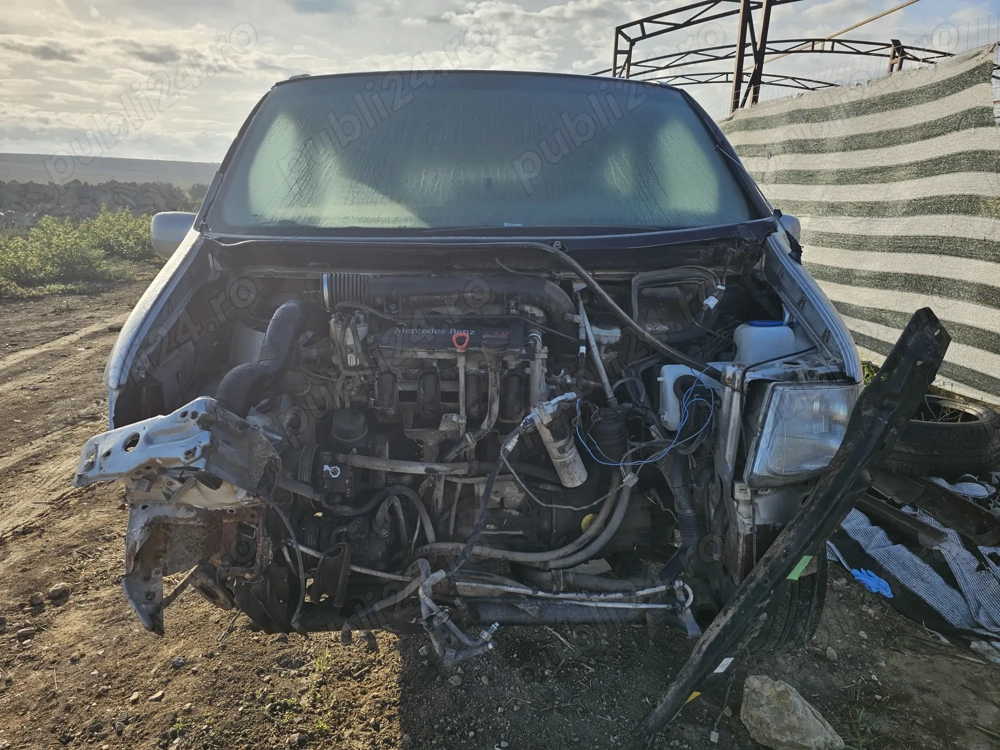Se dezmembrează mercedes vito 2000 , 2.1 d 