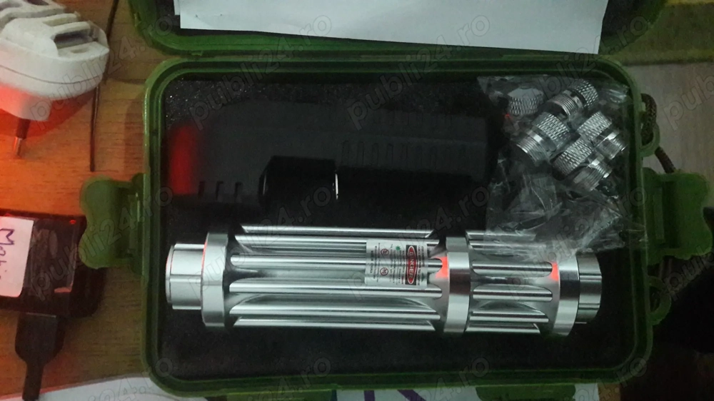 Lanternă laser pointer