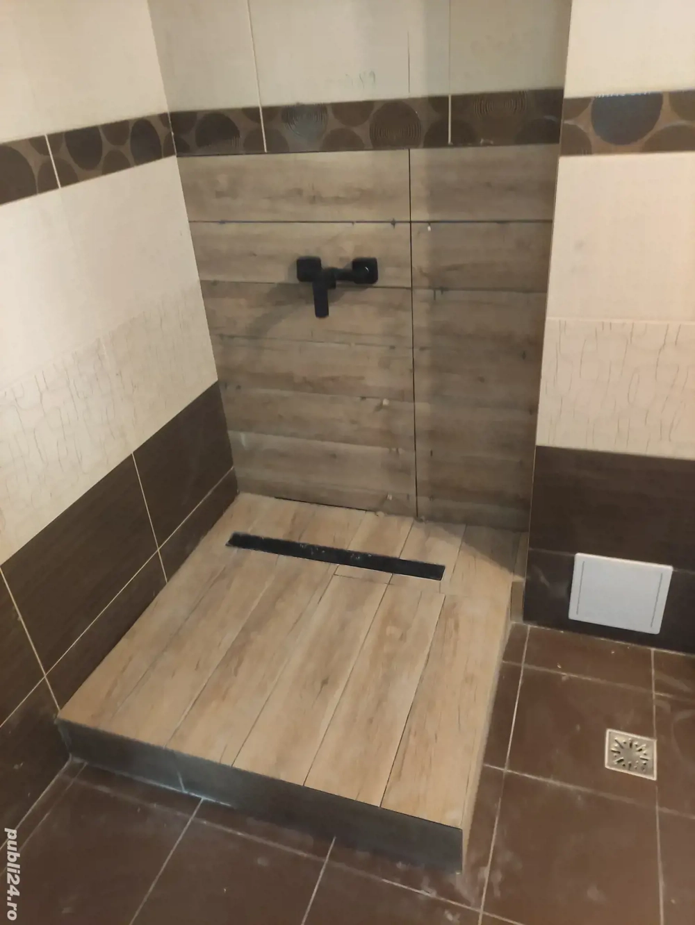 Meseriaș amenajări exterioare si interioare 