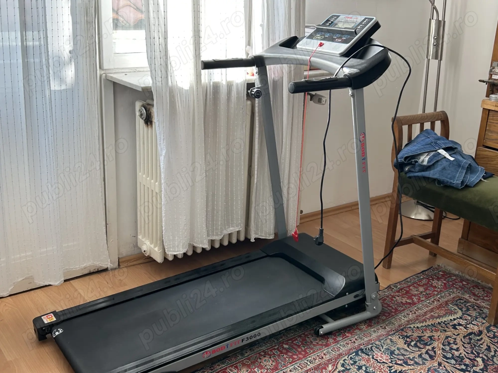 Banda de alergare Body Fit 3000
