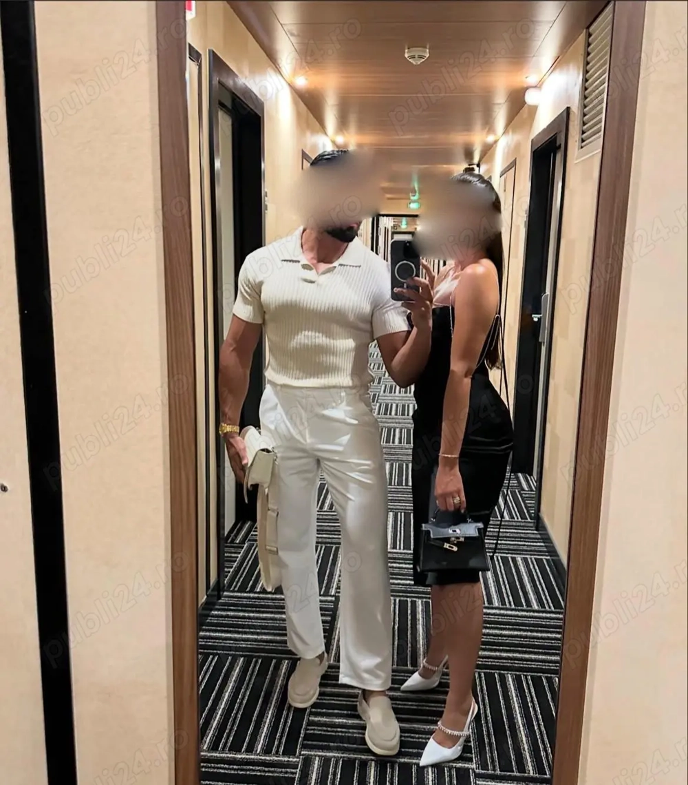 Cuplu - masaj erotic, si mici fantezii