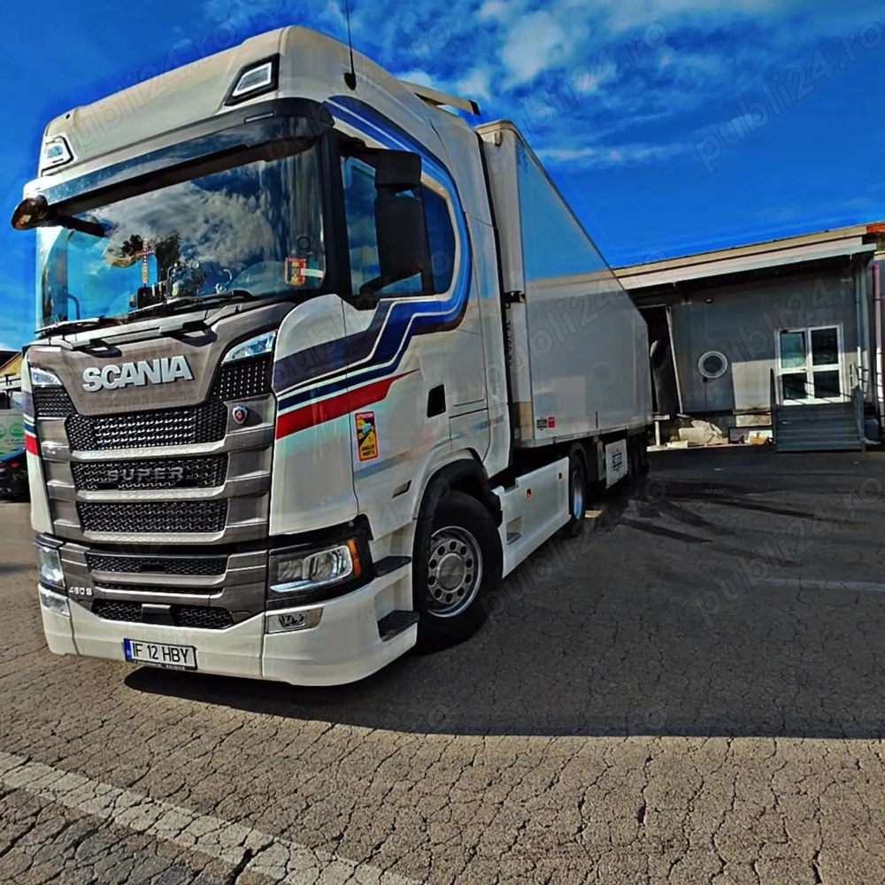 Angajăm echipaj gata format pentru comunitate C+E