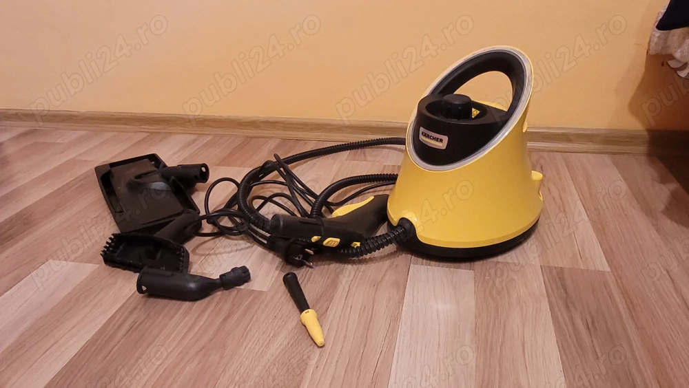 Aparat de curătat cu aburi Karcher SC 2 Deluxe.