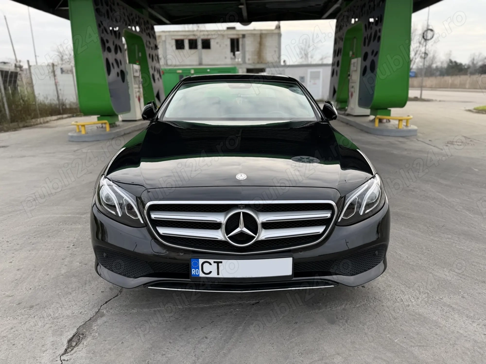 Mercedes E200 Avantgarde Virtual Cockpit Camere 360 Iluminat Ambiental Carplay