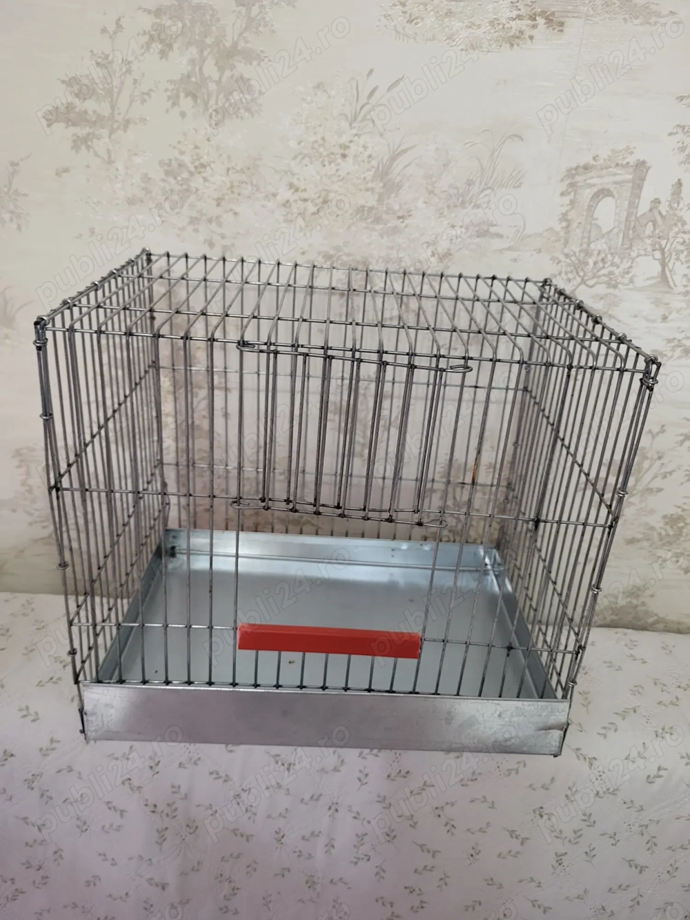 Vând colivii canari