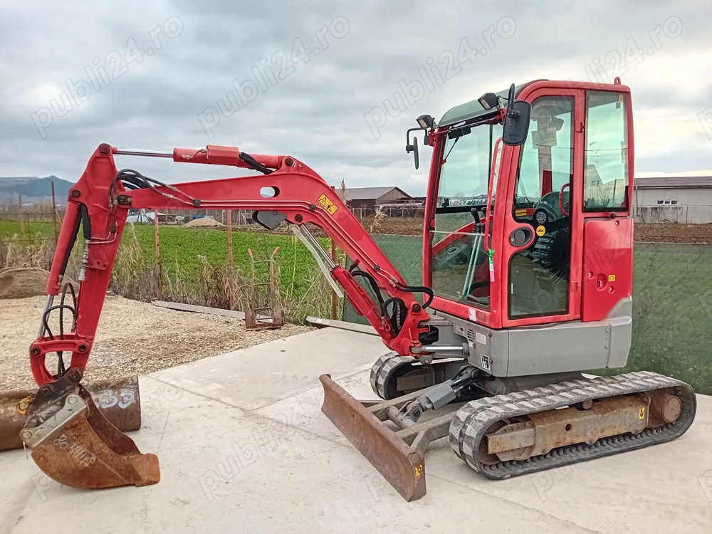 Miniexcavator Volvo ECR25 an 2014