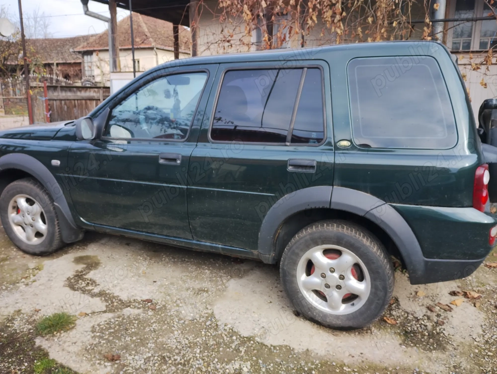 Land Rover 2004