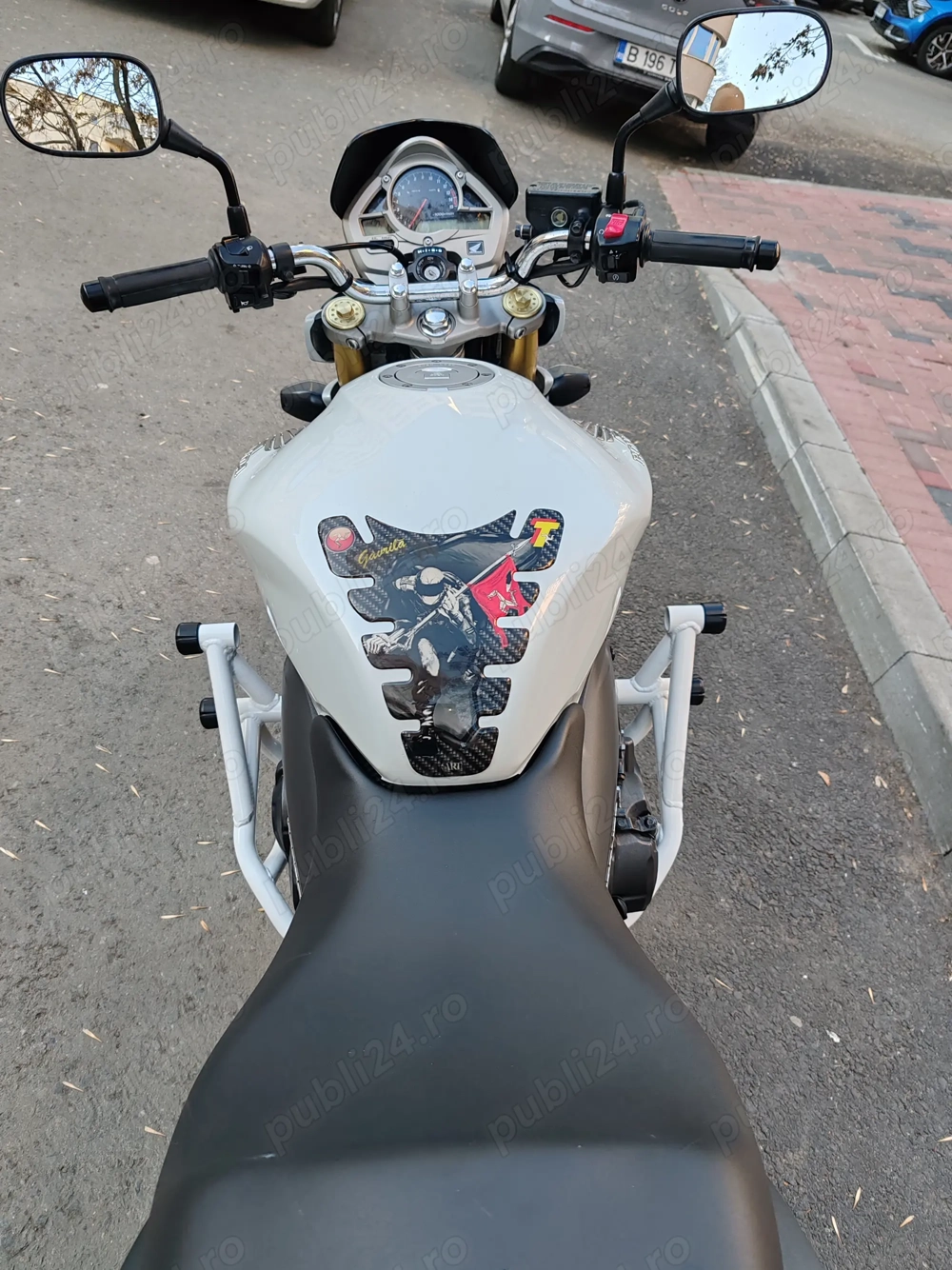 Honda hornet 2008, abs, injecție, alarma, cash bar. 