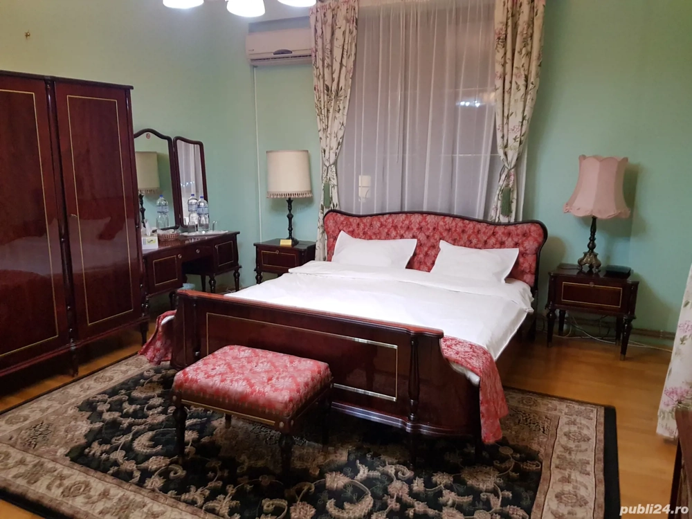 mobila dormitor baroque rejeans  800 euro