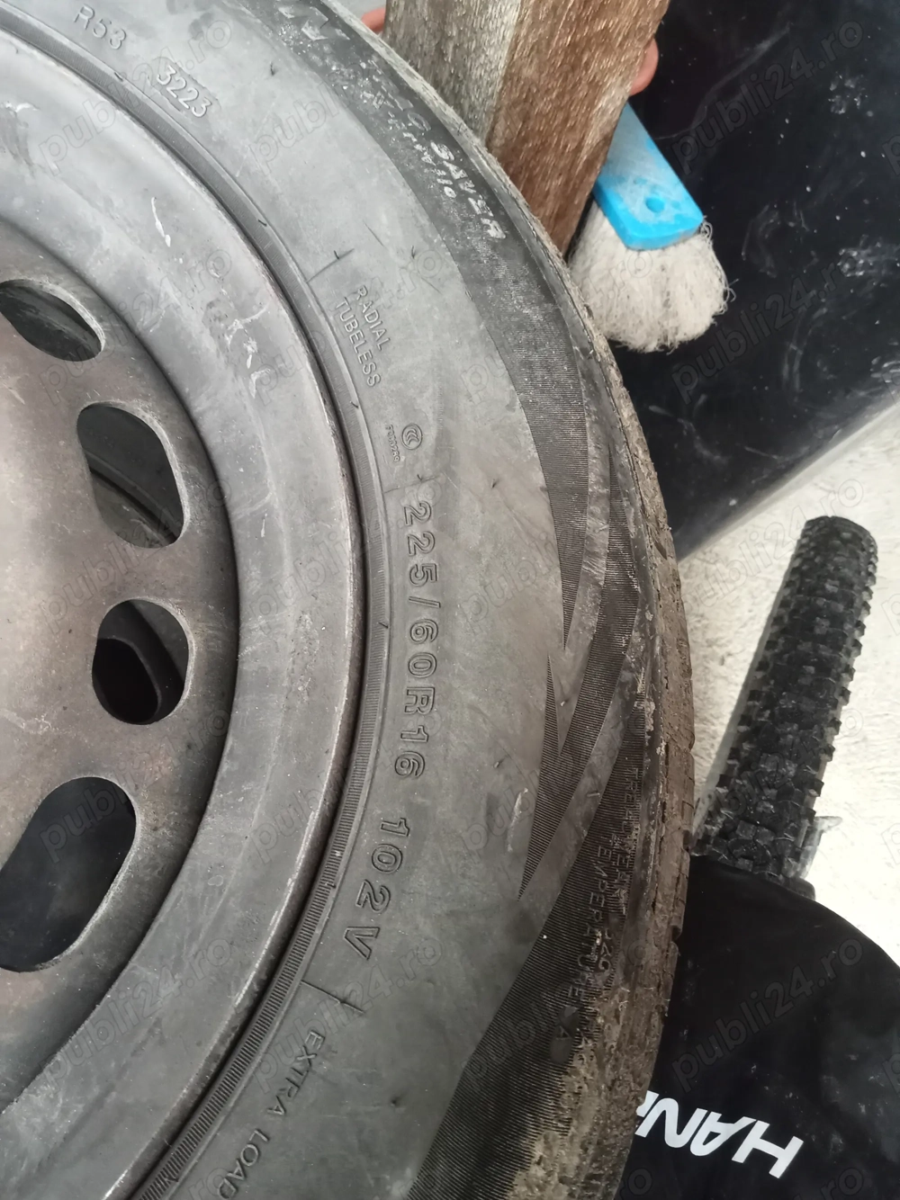 Vând cauciucuri 225/60/16 dor 2023 rulate maxim 10.000 de km .150 de lei buc tel 0723437494