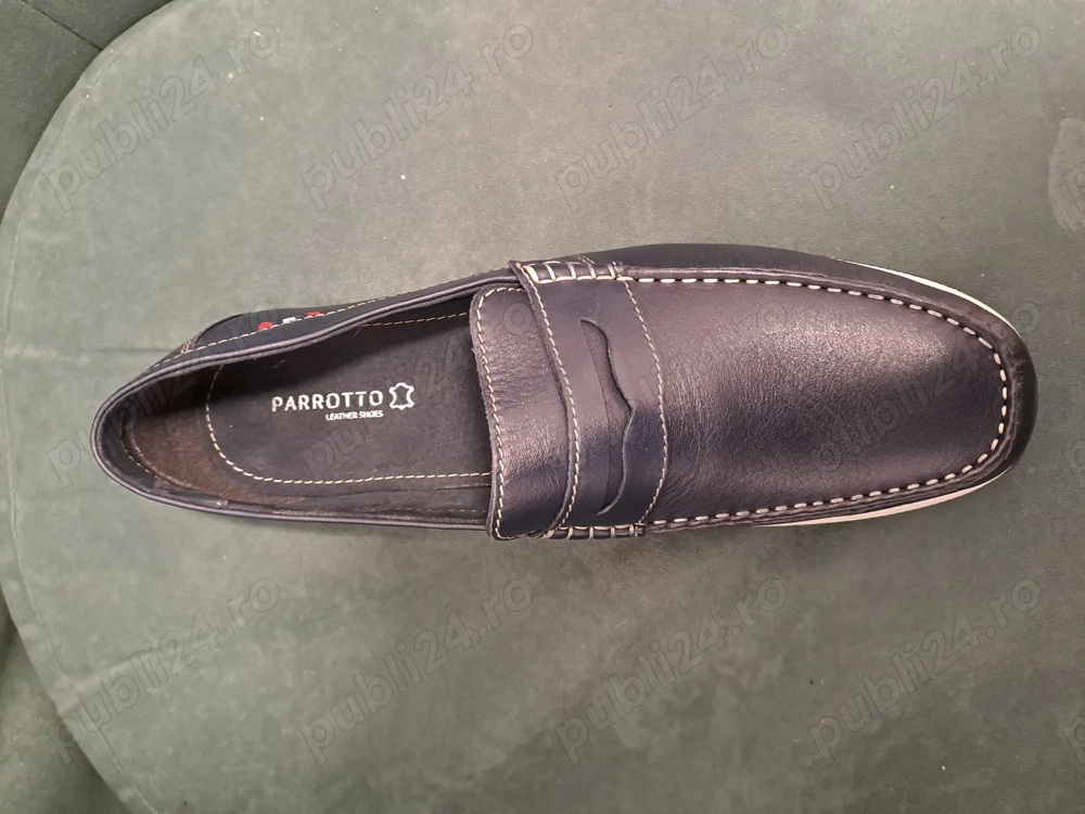 Vand mocasini din piele