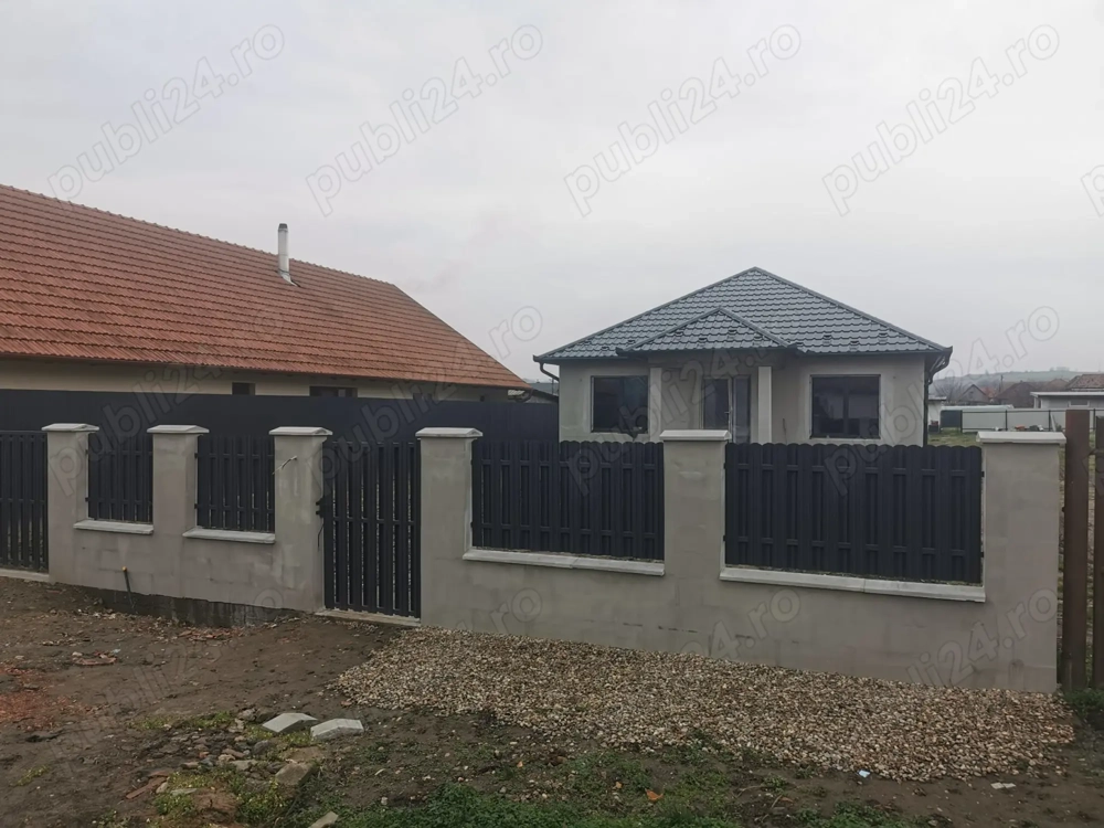 Vând casă construcție nouă 