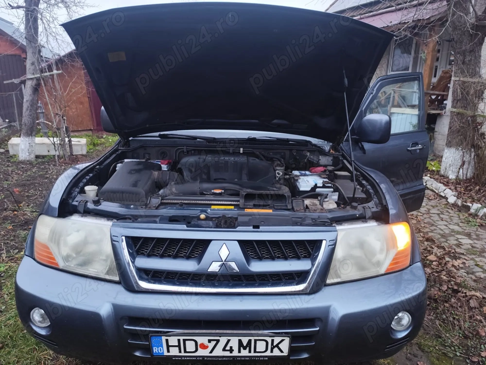 Mitshubishi Pajero 7 locuri